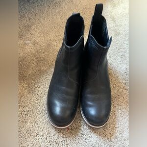 Chacos Black Chelsea Field Boots